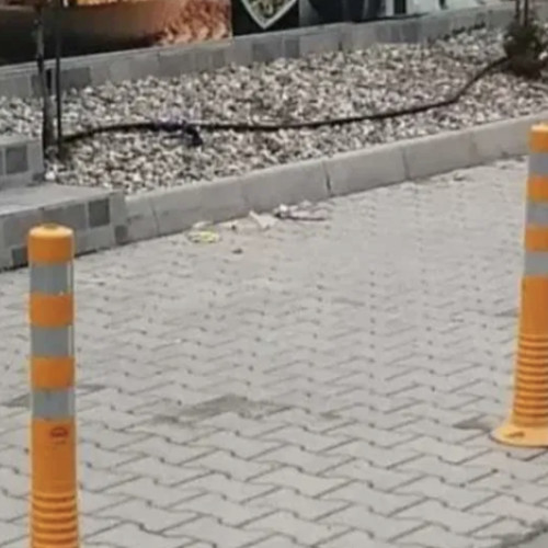 Controverse legate de stâlpișorii montati pe trotuarele din Cluj-Napoca