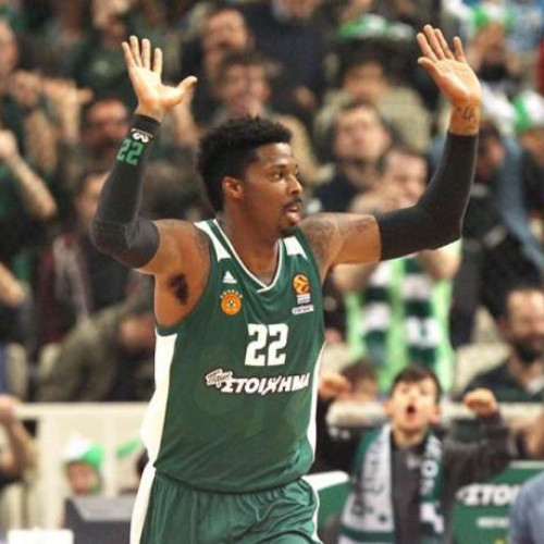 confuzie amuzantă la sosirea în românia a doi jucători de baschet straini