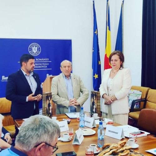 omagiu și mulțumiri aduse lui Gheorghe Popa pentru activitatea de peste 25 de ani