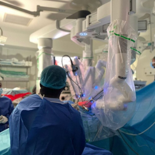sistemul de chirurgie asistată robotic la Bistrița a înregistrat succese