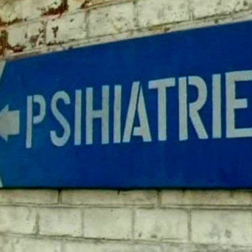 Bărbat din Dochia, internat în spital după o decizie judecătorească