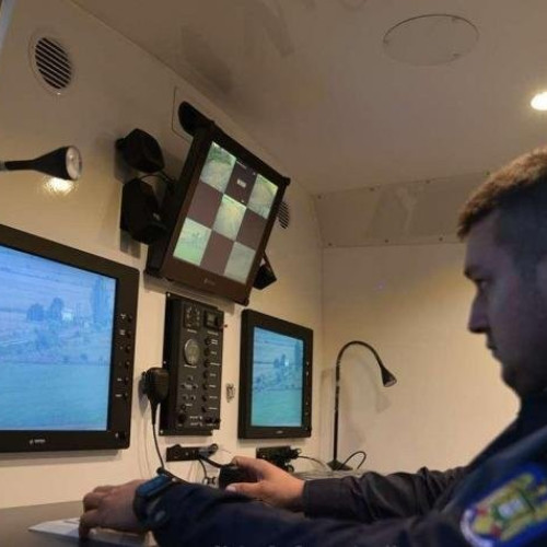 Migranți Depistați cu Drona de Poliția de Frontieră la Granița Vărșand