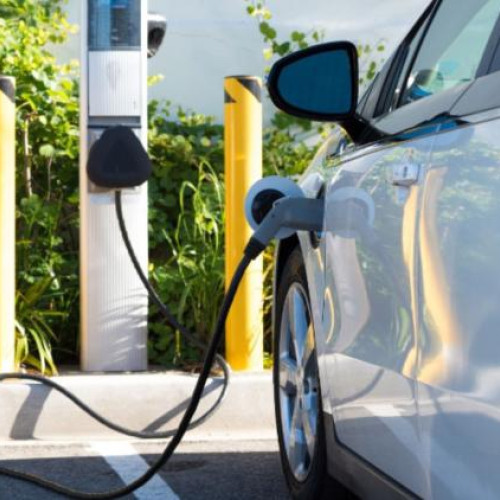 Primăria Florești va instala 10 stații de încărcare pentru vehicule electrice