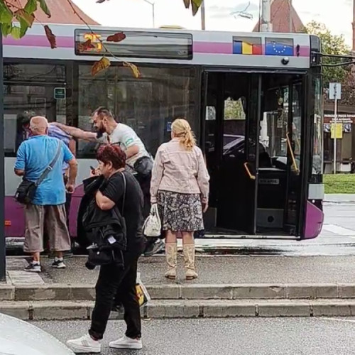Incident violent într-un troleibuz din Cluj-Napoca