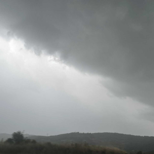 Vremea în Alba în weekend-ul 29-31 august: de la temperaturi de peste 35°C la furtuni și ploi