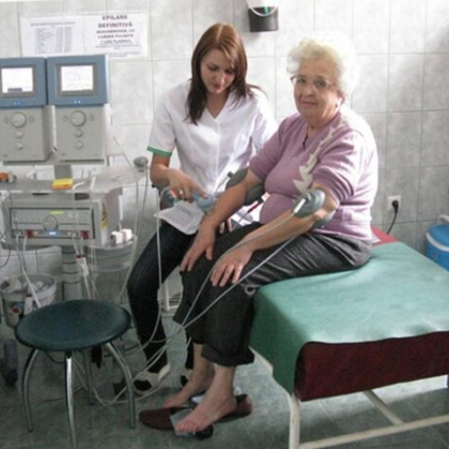 Consilierii județeni au aprobat în cadrul unei ședințe recente înființarea unui nou centru de permanență pentru asigurarea continuității serviciilor medicale în judetul Buzău. Potrivit autorităților, acest centru va avea comunități locale arondate, pentru a garanta accesul la servicii medicale în orice moment.