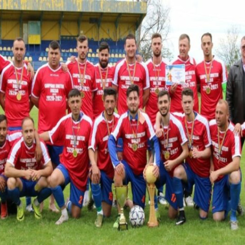 Meci spectaculos în supercupa județeană între Team Săgeata și Căpății Nehoiu