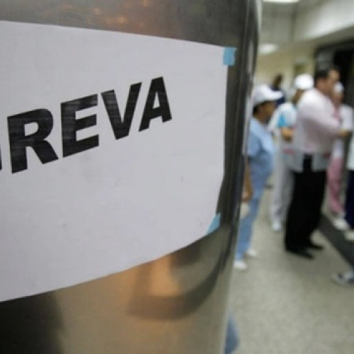 mai multe primării din țară intră în grevă din cauza măsurilor guvernamentale