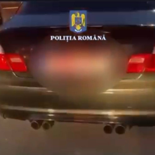 Mașină cu sistem de evacuare neomologat, confiscată de poliție la Târgoviște