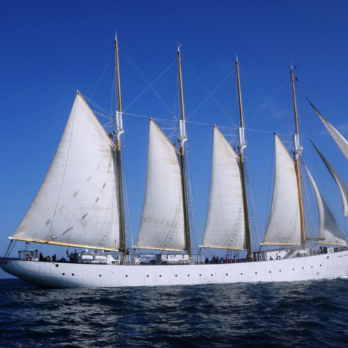 Licitație pentru vânzarea velierului Adornate în Portul Constanța