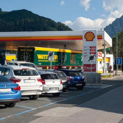 Femeie uitată de soț într-o oprire pe autostradă, în Germania