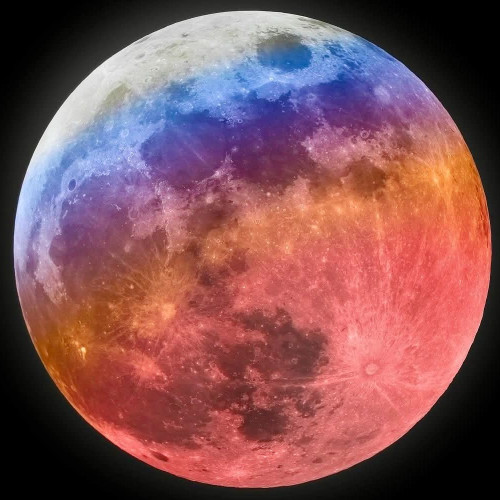 O eclipsă totală de Lună, un fenomen rar și spectaculos, va putea fi vizibilă în România în seara zilei de 7 septembrie 2025. Locuitorii din Târgu Jiu vor avea șansa să observe această manifestare vizuală dacă vremea va fi favorabilă. Potrivit pasionatului de astronomie Stefan Protesi Șefter, adolescent din Târgu Jiu, eclipsa va începe la ora 19:49, moment în care Luna va răsări deja parțial acoperită de umbra Pământului.