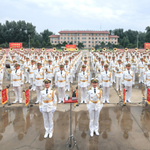 Președintele Chinei, Xi Jinping, va fi prezent la parada militară de săptămâna viitoare de la Beijing, unde va fi însoțit de liderii unor țări precum Rusia, Coreea de Nord, Iran și Myanmar, relatează Reuters, citat de digi24.ro. Acest eveniment are loc într-un context de demonstrație de forță și solidaritate împotriva influenței occidentale.