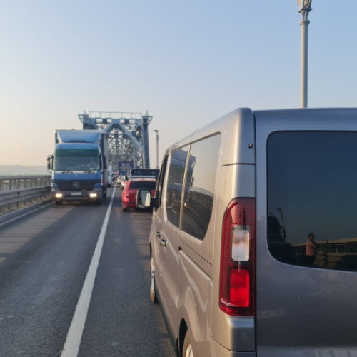 Aglomerație la ieșirea din țară de la Giurgiu din cauza lucrărilor la podul Prieteniei
