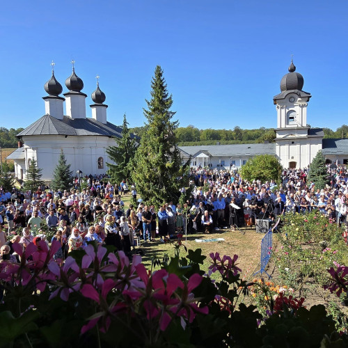 Pelerinajul pedestru la Vorona, a doua ediție pentru Nașterea Maicii Domnului