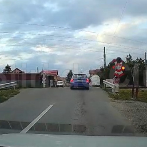 Accident la trecerea de cale ferată pe drumul 161A, dinspre Cojocna spre Apahida