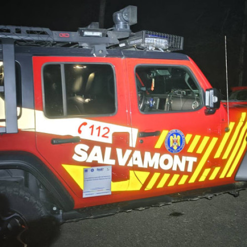 Trei persoane găsite în siguranță după ce s-au pierdut pe munte, în județul Vâlcea