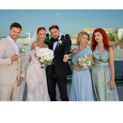 Familie fericită: Laurentiu Duta își exprimă bucuria legăturilor de familie