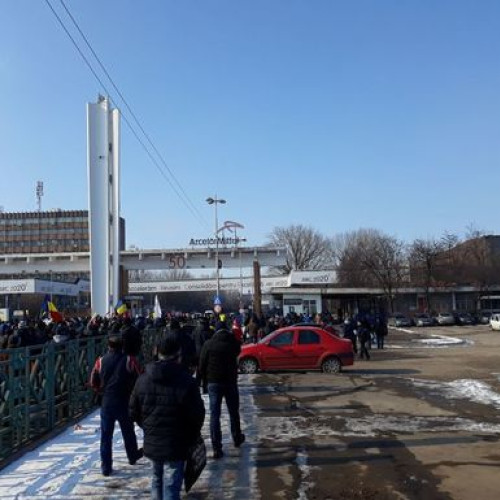 Angajații ArcelorMittal Hunedoara intră în șomaj tehnic în septembrie