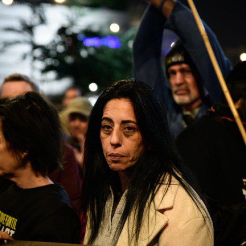 Mama unei ostatic israelian amenință Netanyahu cu judecata dacă fiul său nu este eliberat