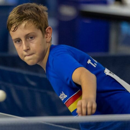 Cei mai buni juniori români la tenis de masă participă la Euro Mini Champ’s 2025