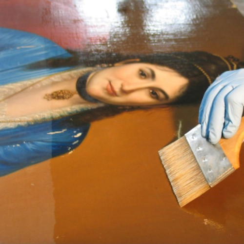 Restaurare Live la Muzeul de Artă Brașov: două portrete de Mișu Popp, restaurate sub îndrumarea lui Radu Tătaru