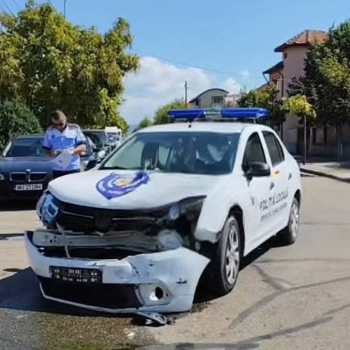 Accident în Drobeta Turnu Severin: o autospecială a Poliției Locale lovită la intersecția Traian cu Bolintineanu
