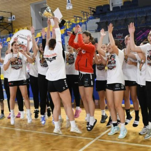 Turneul de handbal pentru juniori aduce premiere la Brașov