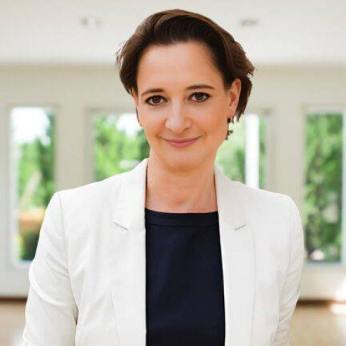 Renault numește Katrin Adt la conducerea mărcii Dacia