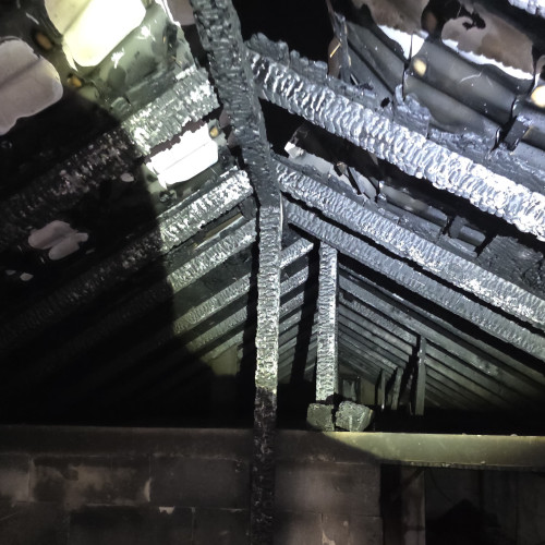 Incendiu în Prăjeni: două femei au primit îngrijiri după atacuri de panică