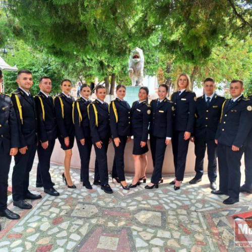 Treisprezece tineri absolvenți ai Școlii Naționale de Pregătire a Polițiștilor de Penitenciare „Constantin Brâncoveanu” din Târgu Ocna încep activitatea la Penitenciarul Botoșani