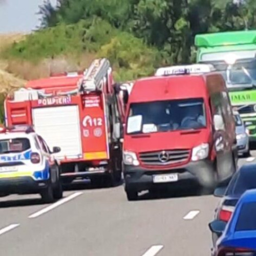 Trafic în Vrancea: remorca a pătruns pe banda alăturată