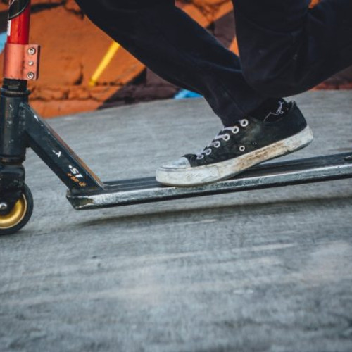 Tânăr de 22 de ani cercetat pentru ucidere din culpă după un accident cu trotineta în Sectorul 2