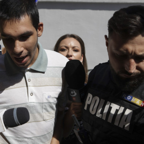 Tânăr de 20 ani acuzat de agresiune în București, suspectat și de promovarea simbolurilor fasciste