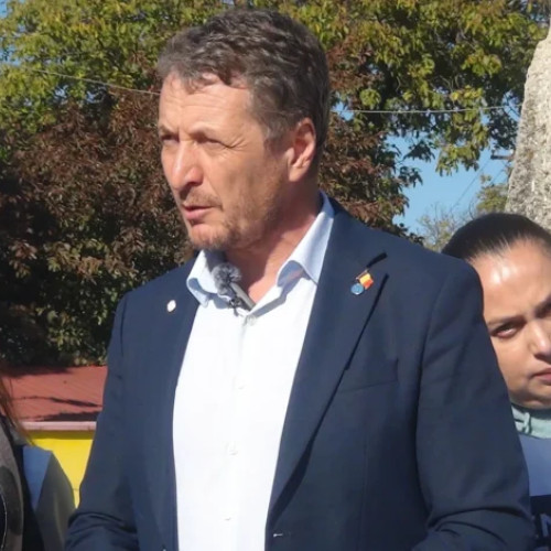 Acuză Consiliul Județean Buzău de risc de rambursare a fondurilor pentru reabilitarea clădirii bibliotecii