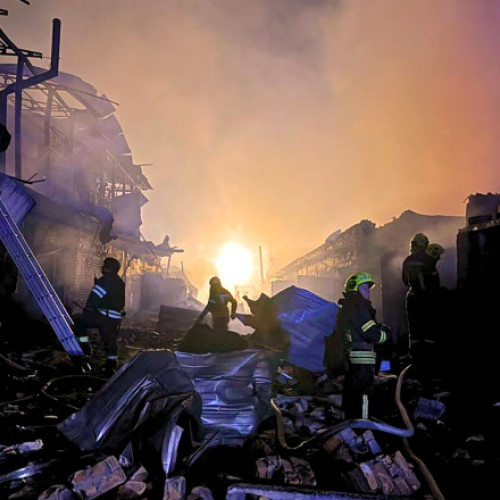 Atac aerian masiv al Rusiei asupra Ucrainei provoacă pagube și răniți