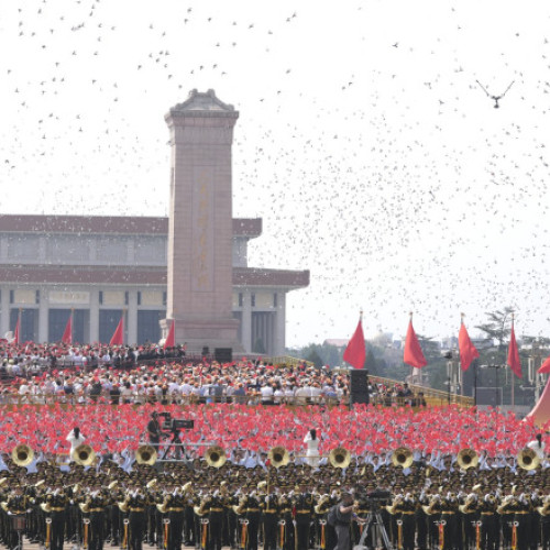 Parada chineză de 80 de ani, intens relatată de presa rusă