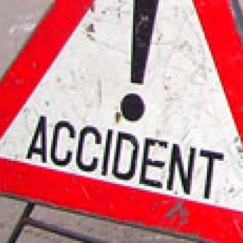 Minoră rănită ușor după ce a fost lovită de o autospecială de poliție la Găești