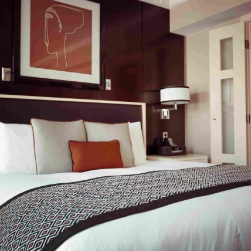 Pătura, obiect banal cu valoare în confortul casei