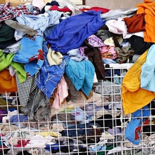 Primăria Botoșani investește în containere pentru colectarea textilelor