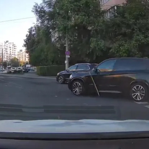 Incident periculos surprins în intersecția din cartierul Mănăștur, Cluj-Napoca