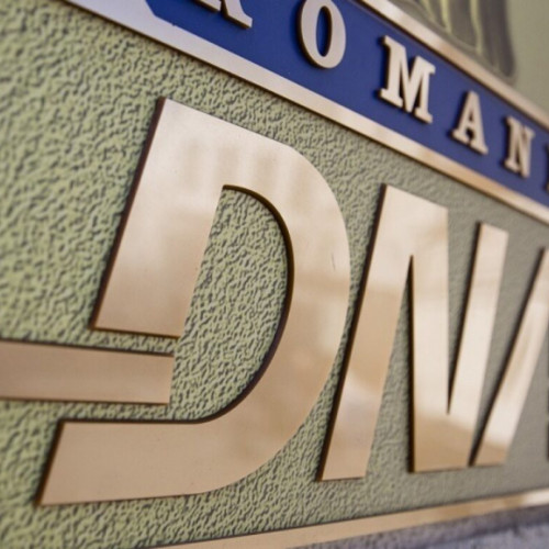 Mașinile de lux din Galați în centrul unui dosar DNA cu percheziții