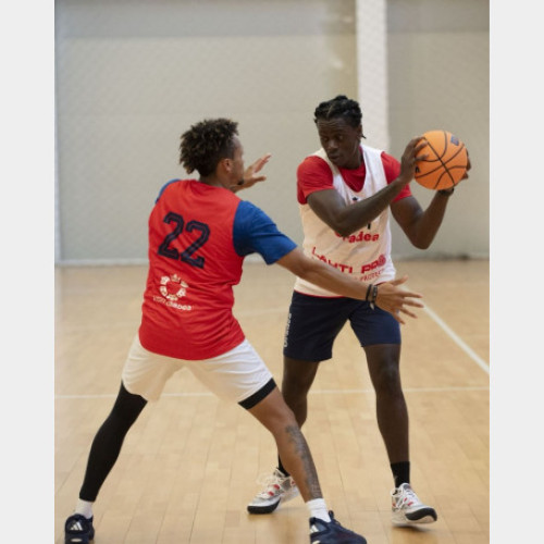 Oradea începe seria de verificări în Debrecen, cu victoria 75-68 în fața DEAC