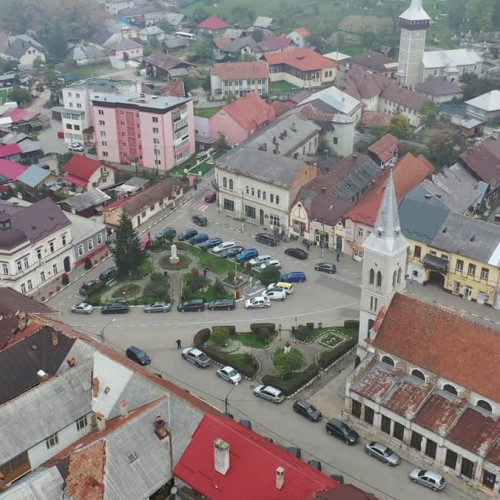 Abrud găzduiește un eveniment în centrul orașului pentru ultima seară caldă a vacanței