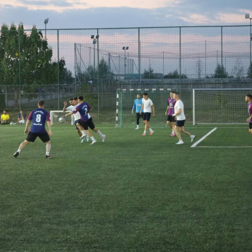 Cupa Cartierelor Târgoviște 2025: echipele calificate în sferturi au rămas în lumina scenei