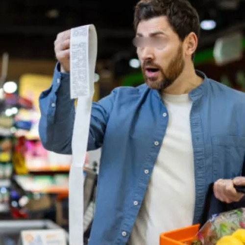 Goana românilor după cumpărături în iulie, provocată de scumpiri, a crescut comerțul cu amănuntul