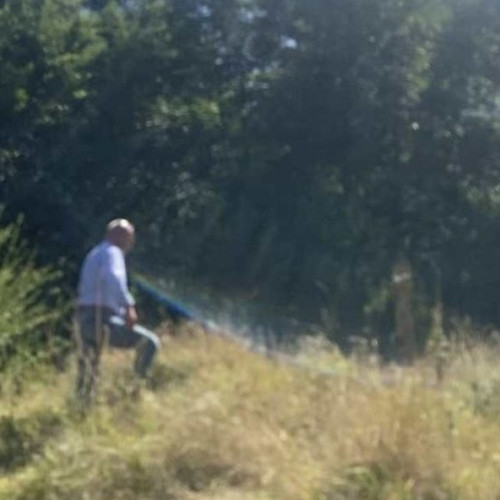 Poluare gravă în Răcoasa: localnicii acuză autoritățile de îngropare ilegală a gunoiului