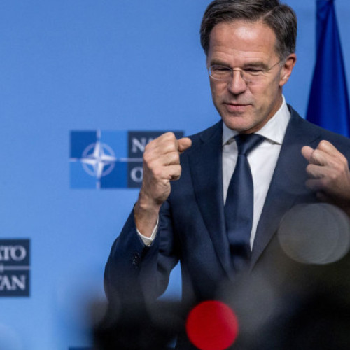 Rutte: Rusia nu decide trimiterea trupelor, NATO avertizează asupra destabilizării
