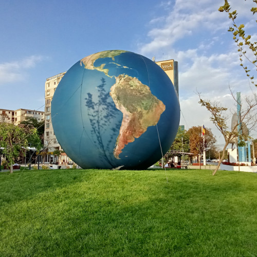 Statuia lui Ion C. Brătianu, Elicea și un glob pe Faleza: atracții noi în Galați