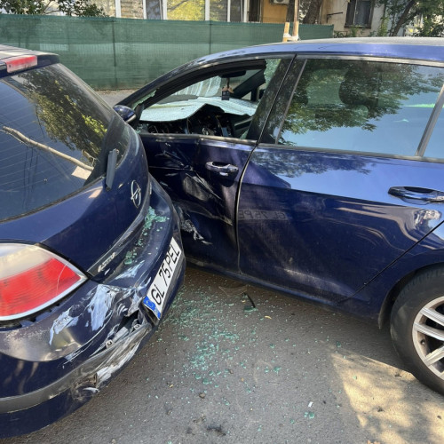 Șoferul s-a simțit rău la volan și a provocat un accident pe Basarabiei, lângă Piața Energiei